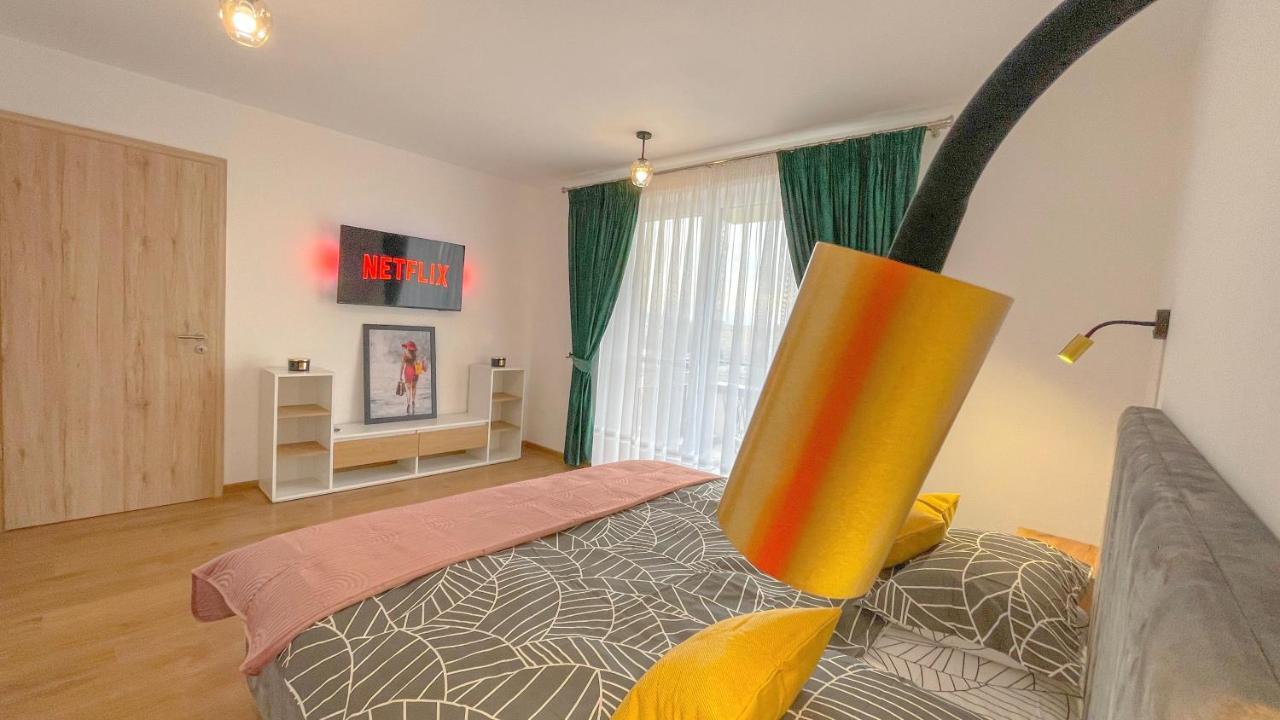 Dreamview Apartment With Private Parking Brassó Kültér fotó