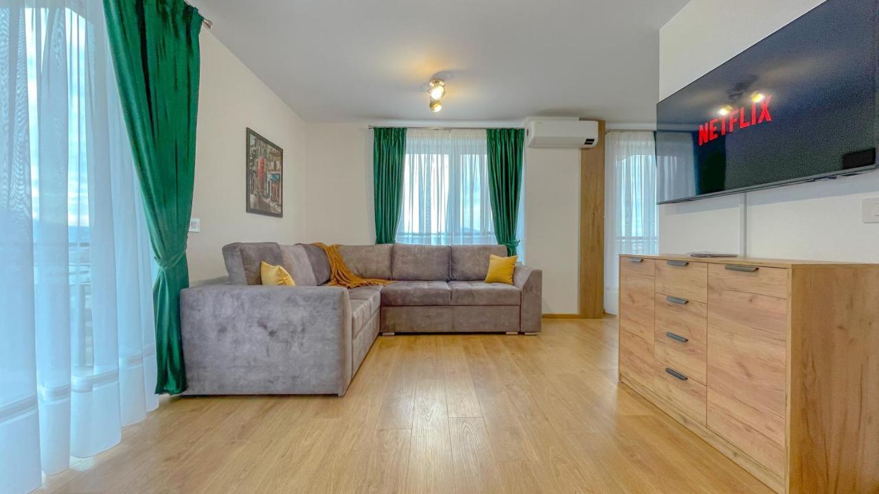 Dreamview Apartment With Private Parking Brassó Kültér fotó