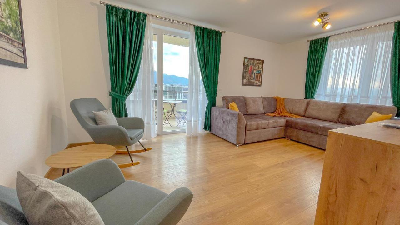 Dreamview Apartment With Private Parking Brassó Kültér fotó